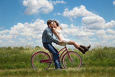 Charla Gratuita: ¿Cómo Mejorar la Relación de Pareja?